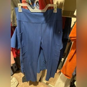 Womens medium yoga scrub pants